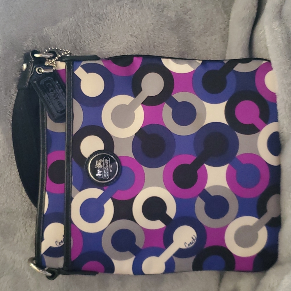 *Beautiful Coach Crossbody